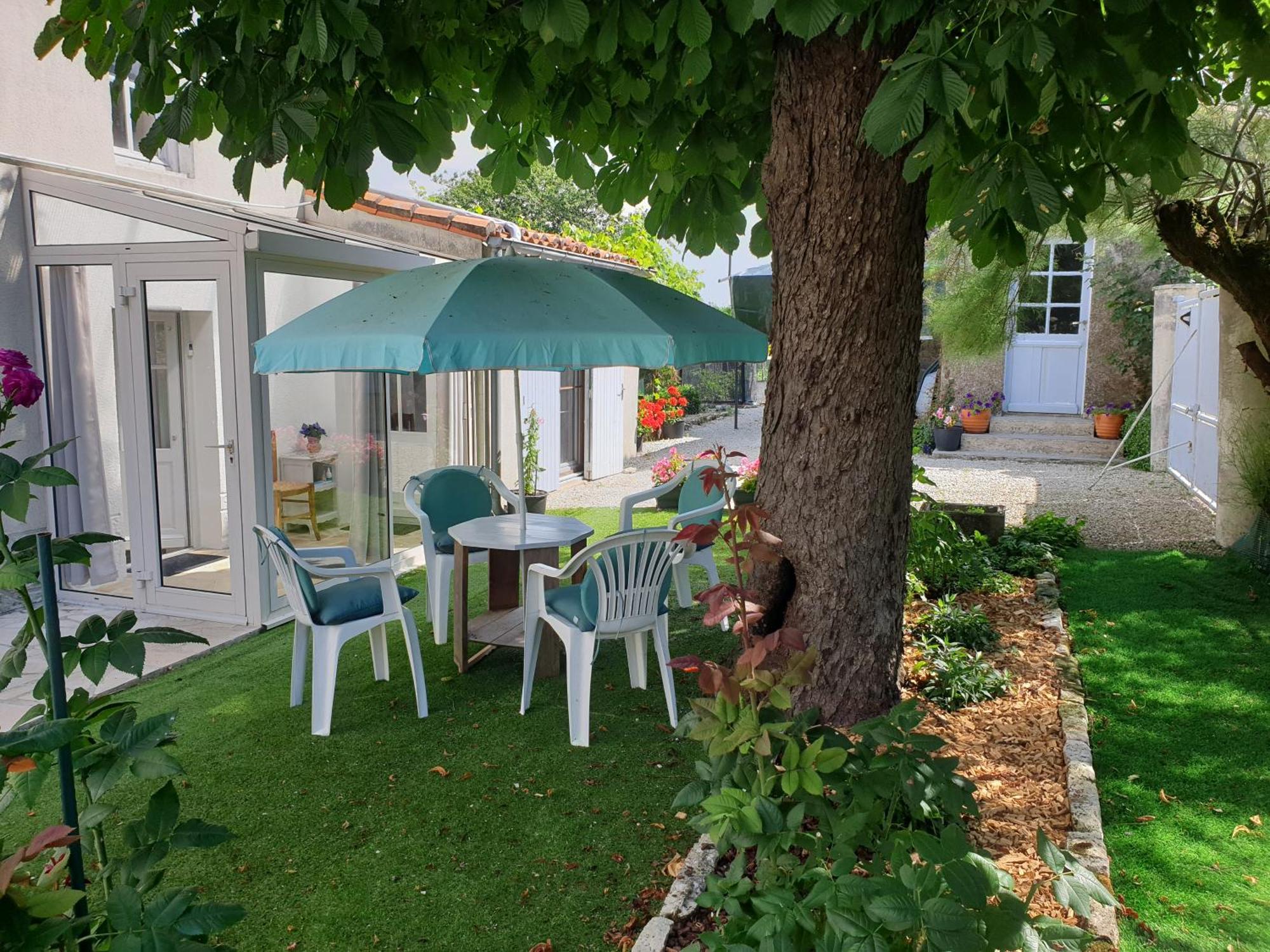 Tusson Chambres D'Hotes Charente מראה חיצוני תמונה